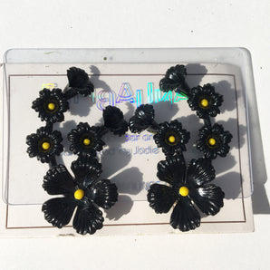 Deadstock 50s Vintage Plastic Black Flower Clip on Earrings