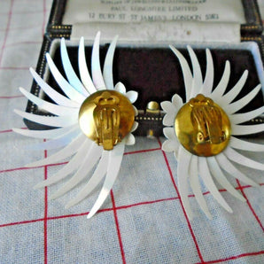 Deadstock 50s Vintage Plastic White Iridescent flower Rhinestone Clip on Earrings