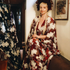 Beautiful velvet lace with sequins and pattered crochet lace - Red Squares