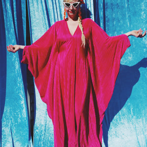 Plissé Hot Pink light weight standard V-neck Kaftan