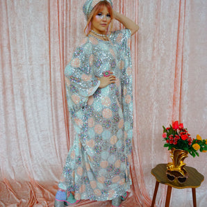 Pastel Polka Dot Pattern Round Neck Maxi Kaftan Gown