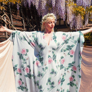 Rosewater Shimmer Lurex V-neck Kaftan Gonw