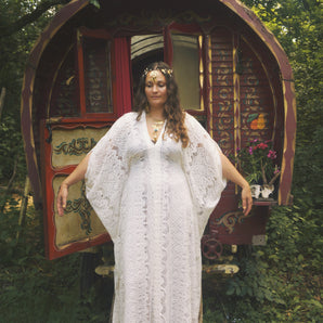 White Lace of Destiny V-Neck Kaftan Gown