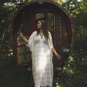 Luna Veil Striped White Lace Kaftan Gown, Freesize