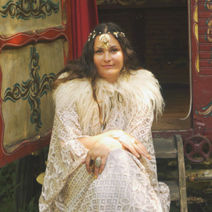 Oracle of the North Lace V Neck Kaftan Gown, Freesize