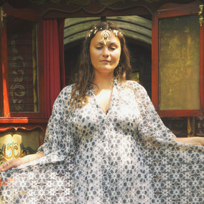 Luna Petal White Lace V-Neck Kaftan Gown