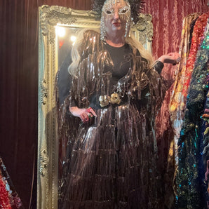 XMAS 25 OFF THE RAILS - GILDED HEX KIMONO ROBE