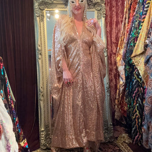 XMAS 25 OFF THE RAILS - gold sequin v-neck maxi no stretch