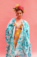 Load image into Gallery viewer, Blue and White Patterned ruffled 60s quilted Housecoat Size 8 - 22 UK
