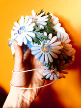 Load image into Gallery viewer, Plastic Iridescent Daisies Headdress
