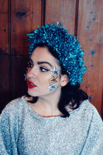 Load image into Gallery viewer, Blue and white vintage tinsel headband

