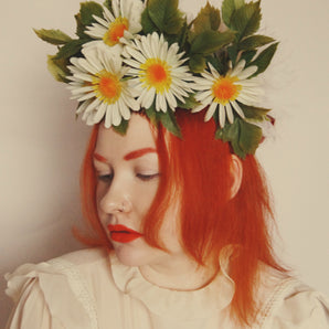 Vintage White Daisy May Day May queen flower crown