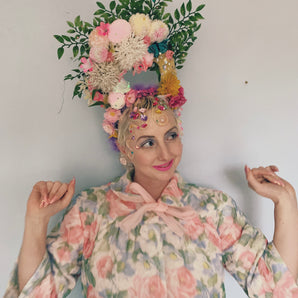 March 2022 delivery Fumbalinas "Headdress to Impress" Kit