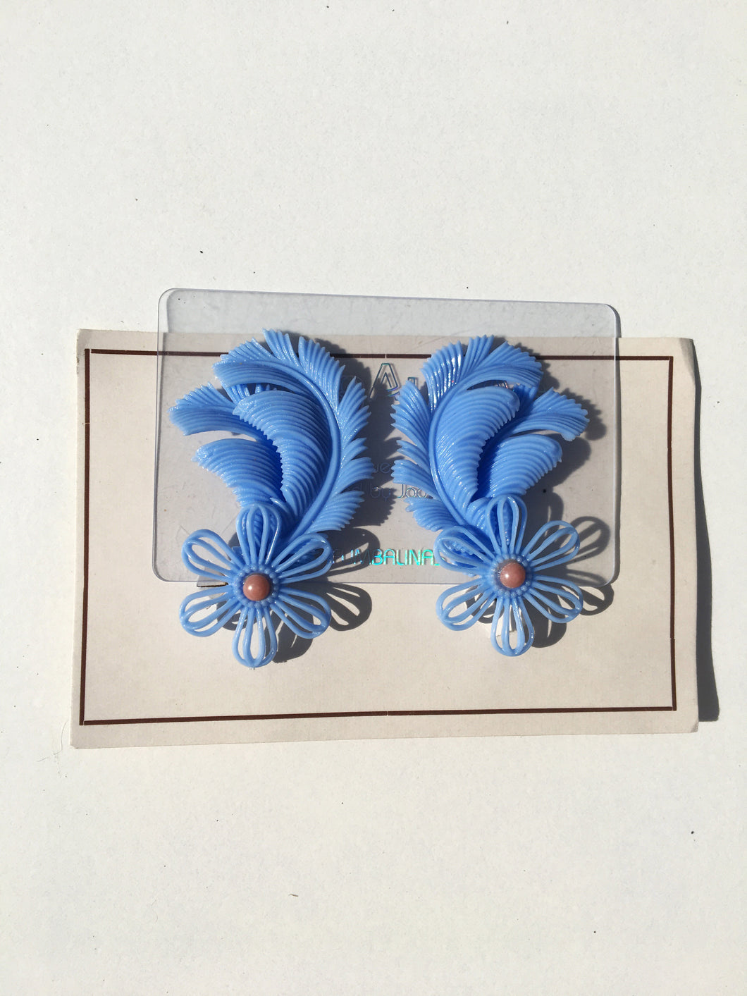 Deadstock 50s Vintage Plastic Blue Feather Flower Earrings