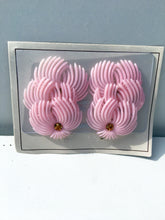 Load image into Gallery viewer, Deadstock 50s Vintage Plastic Pink Feather Rhinestone Clip on Earrings
