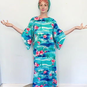 Honalulu Hawaii 70s Maxi Dress