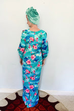 Load image into Gallery viewer, Honalulu Hawaii 70s Maxi Dress
