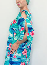 Load image into Gallery viewer, Honalulu Hawaii 70s Maxi Dress
