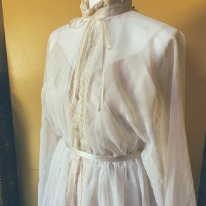 Vintage Wedding Dress - UK 10-12