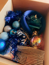 Load image into Gallery viewer, LuinLuland Collaboration: Christmas Crown &quot;Headdress to Impress&quot; Kit
