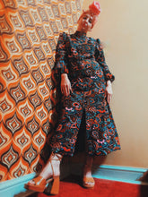 Load image into Gallery viewer, Vintage 60S psychedelic print Housecoat - Size 8-10
