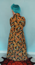 Load image into Gallery viewer, 70s Patterned Quilted Housecoat Large UK 10-18
