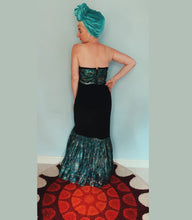 Load image into Gallery viewer, Velvet and metallic lame cocktail party Dress Size 10
