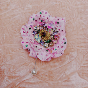 Heavily Bejewelled Rose Pastel Pink Pearl Pin Back Brooch