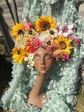 Load image into Gallery viewer, Frida Sunflower / floral / daisies / daisy / blossom / vintage headdress / crown
