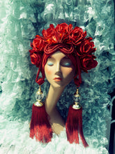 Load image into Gallery viewer, Red Roses Tassel Turban
