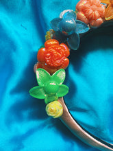 Load image into Gallery viewer, Vintage 60s repurposed hair Bobble Headband
