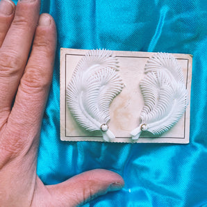 vintage 50s white feather earrings