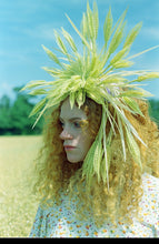 Load image into Gallery viewer, Vintage Wheat Crown Harvest Headdress
