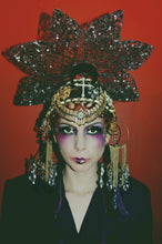 Load image into Gallery viewer, Gothic Jewel Couture Black and Gold Headpiece
