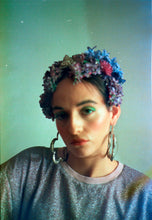 Load image into Gallery viewer, Vintage flowerbud skullcap purple headpiece bonnet

