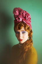 Load image into Gallery viewer, Pink Metallic Vintage Pleated Turban Hat
